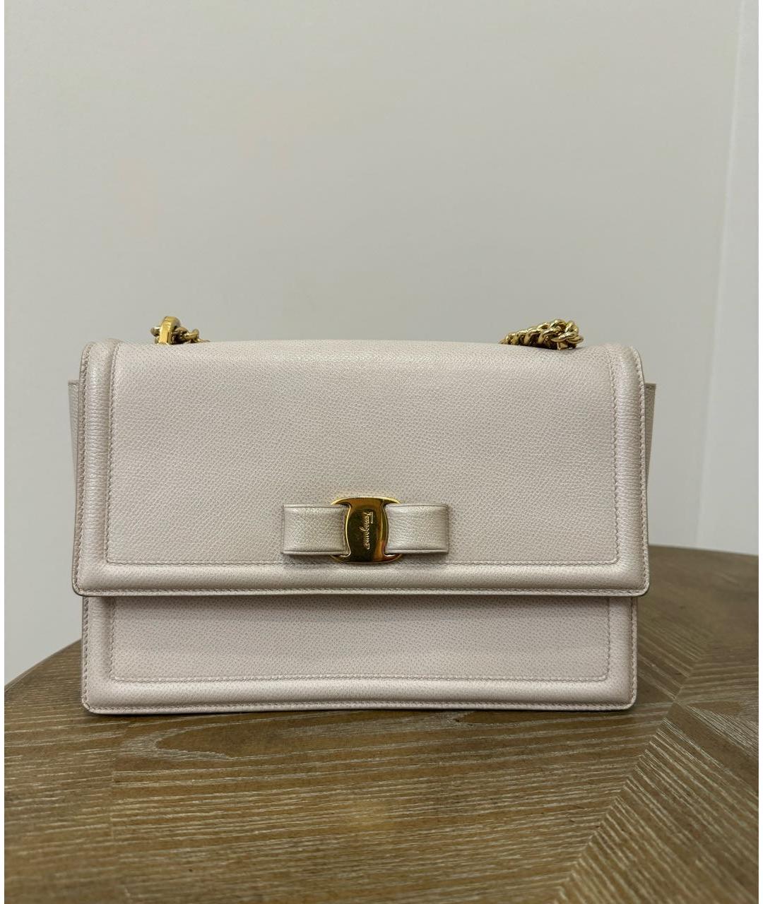 FERRAGAMO Бежевая кожаная сумка через плечо, фото 8