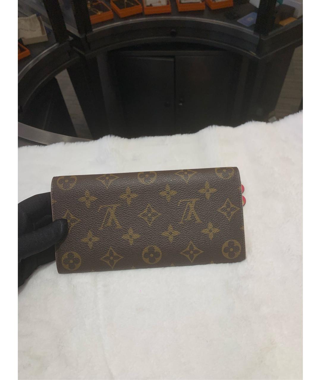 LOUIS VUITTON Коричневый кошелек, фото 3