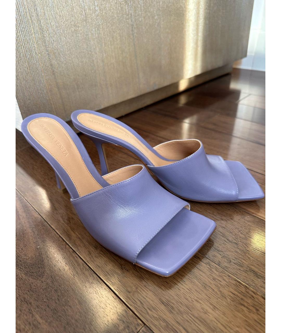 BOTTEGA VENETA Фиолетовые кожаные босоножки, фото 5