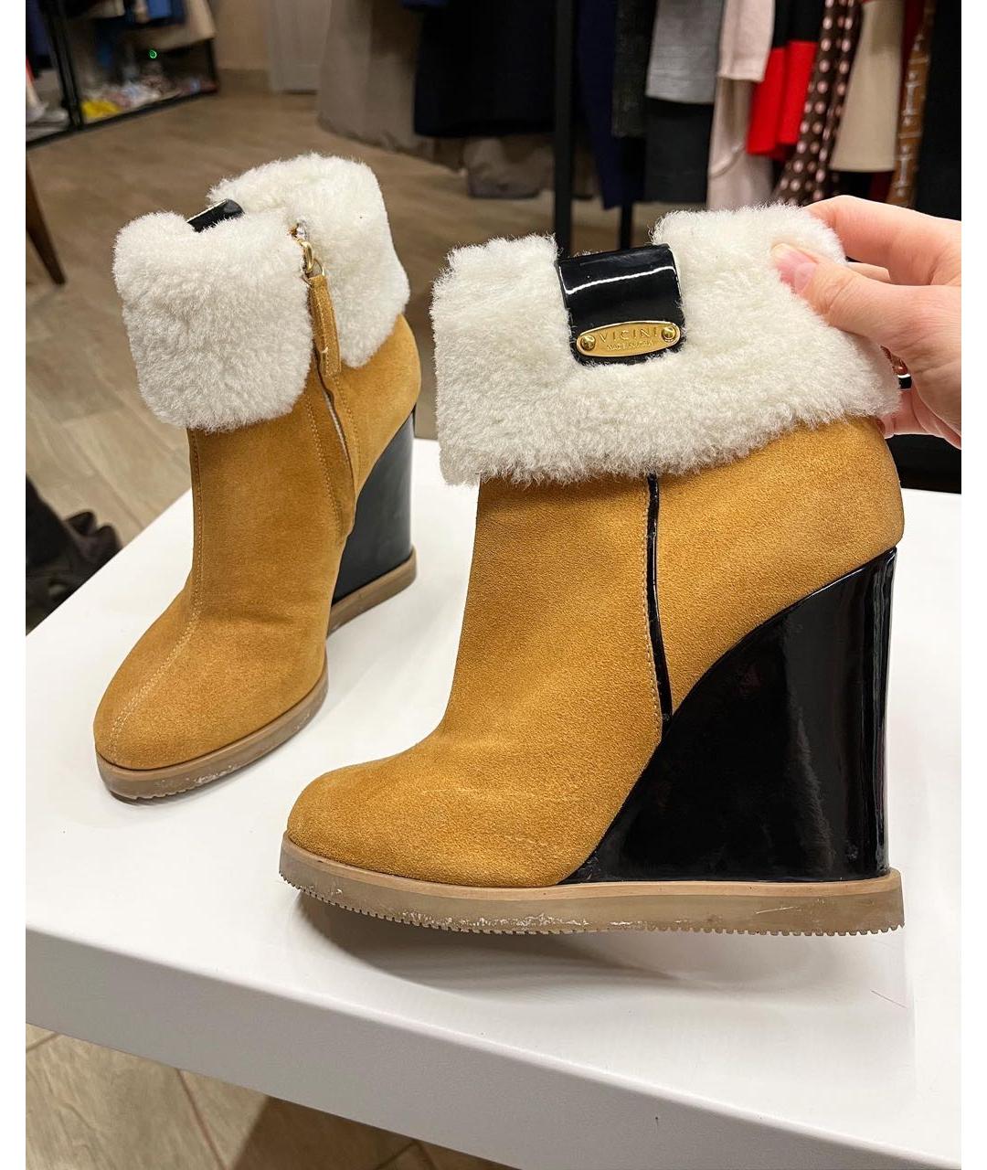 VICINI Горчичные замшевые ботильоны, фото 9