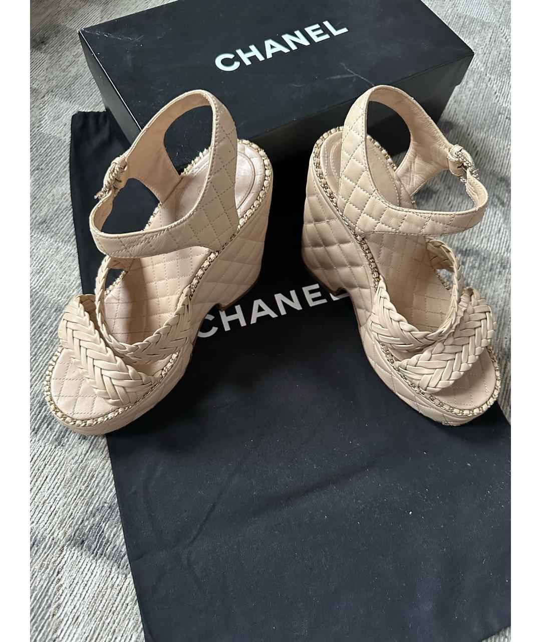 CHANEL Бежевые кожаные босоножки, фото 4