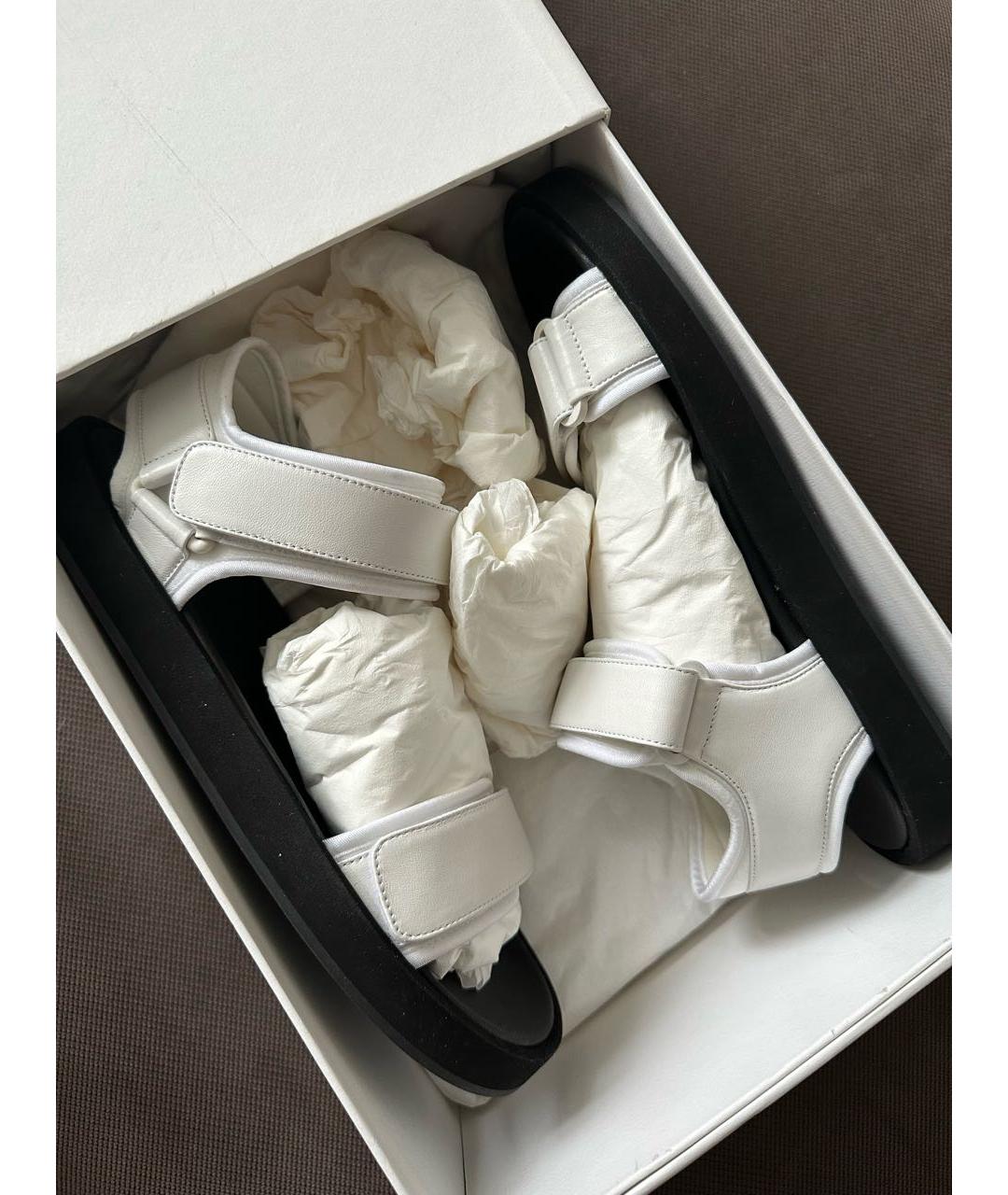 THE ROW Белые кожаные сандалии, фото 3