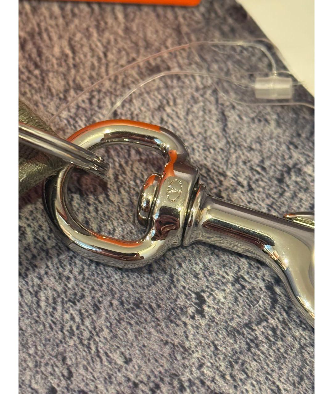 VALENTINO GARAVANI Хаки брелок, фото 6