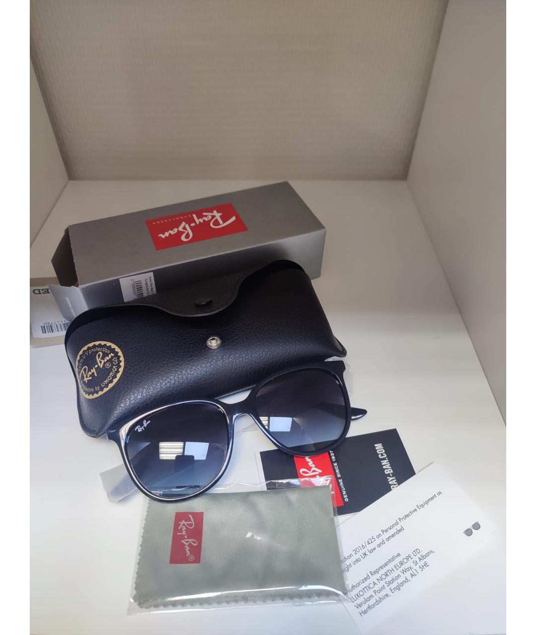 RAY BAN Черные пластиковые солнцезащитные очки, фото 4