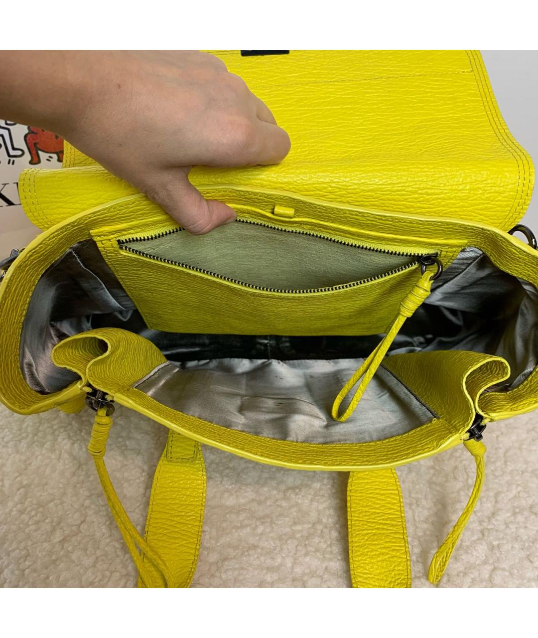 3.1 PHILLIP LIM Желтая кожаная сумка с короткими ручками, фото 6