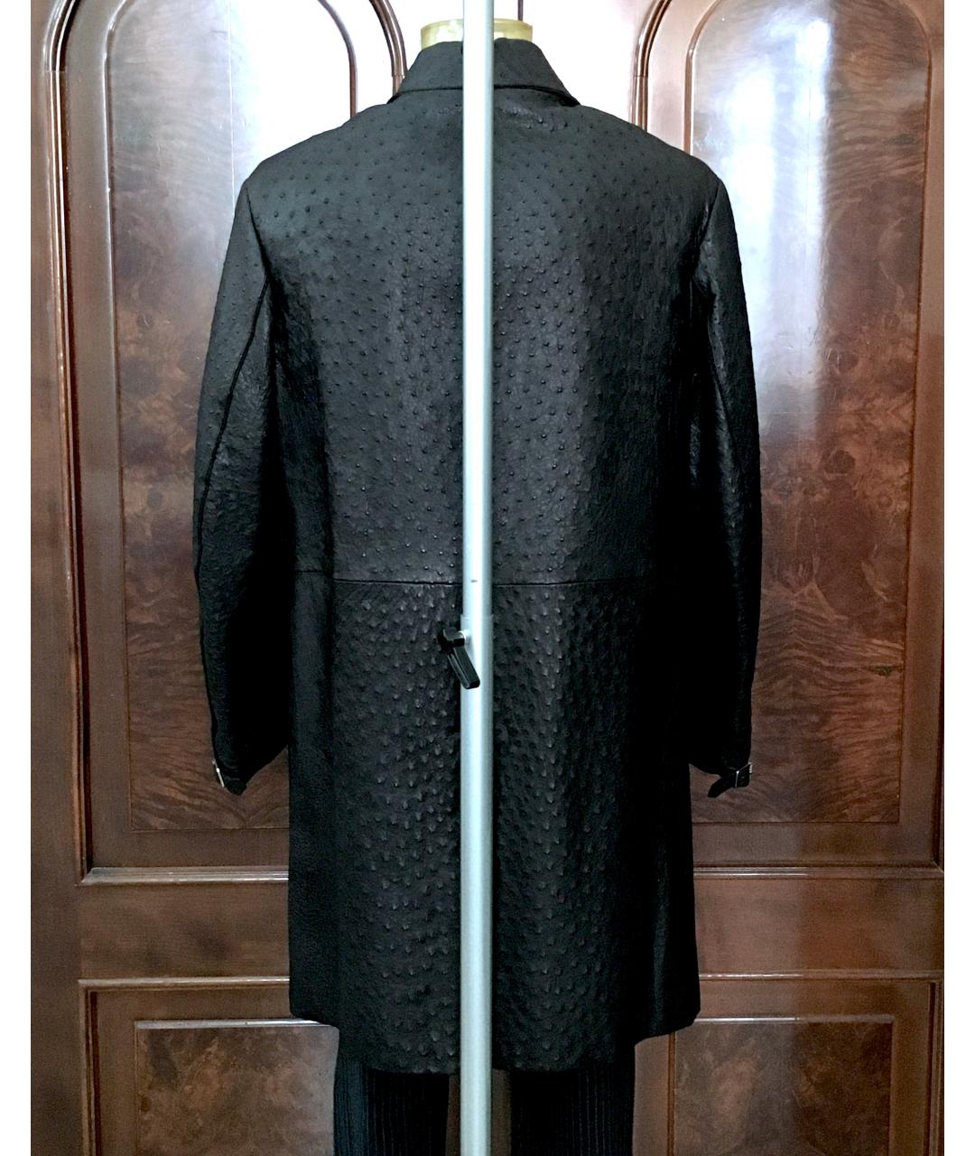 BRIONI Черное пальто из экзотической кожи, фото 3