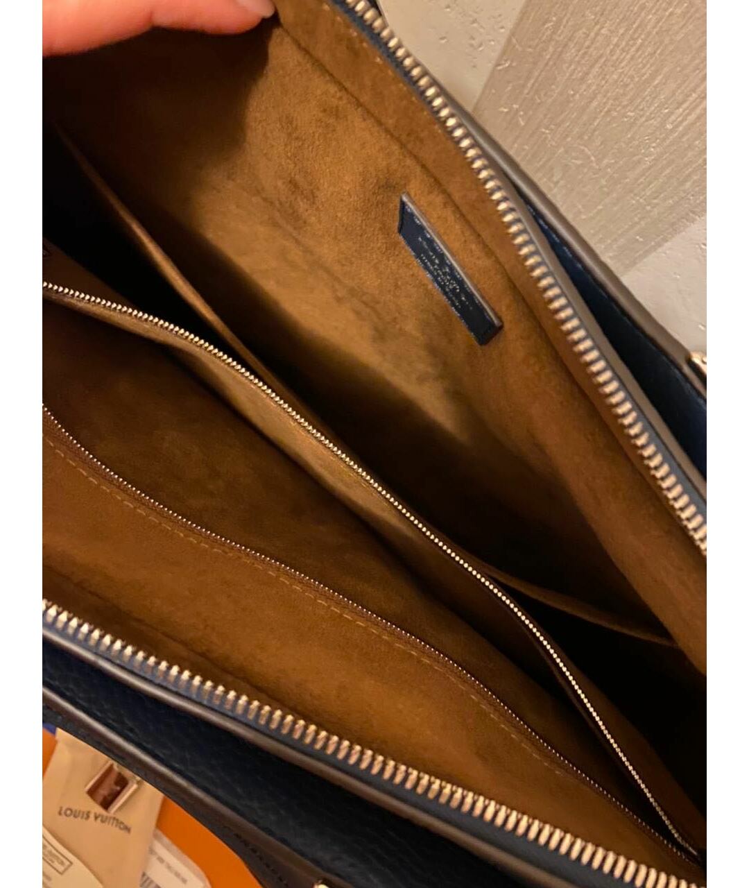 LOUIS VUITTON PRE-OWNED Темно-синий кожаный портфель, фото 5