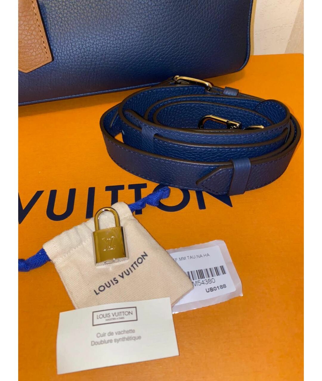 LOUIS VUITTON PRE-OWNED Темно-синий кожаный портфель, фото 6