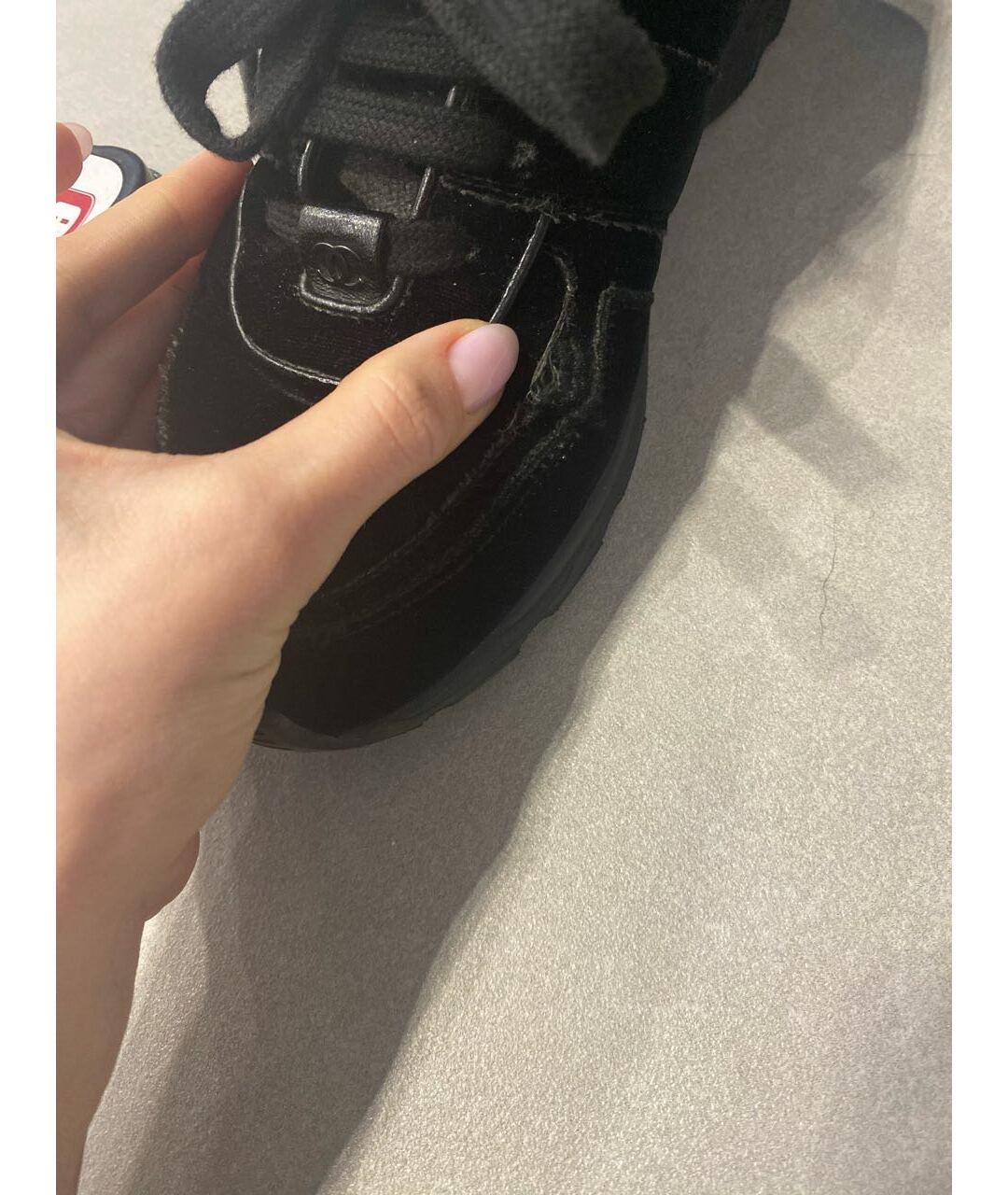 CHANEL PRE-OWNED Черные бархатные кроссовки, фото 5