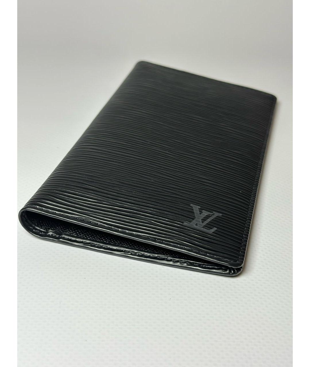 LOUIS VUITTON Черный кожаный кошелек, фото 5