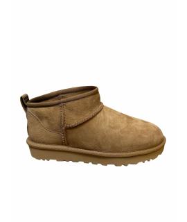 UGG AUSTRALIA Ботинки