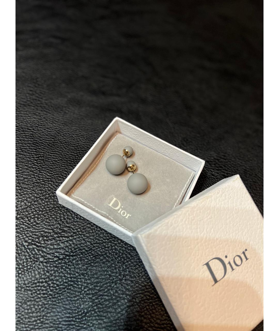 CHRISTIAN DIOR Серые пластиковые серьги, фото 2