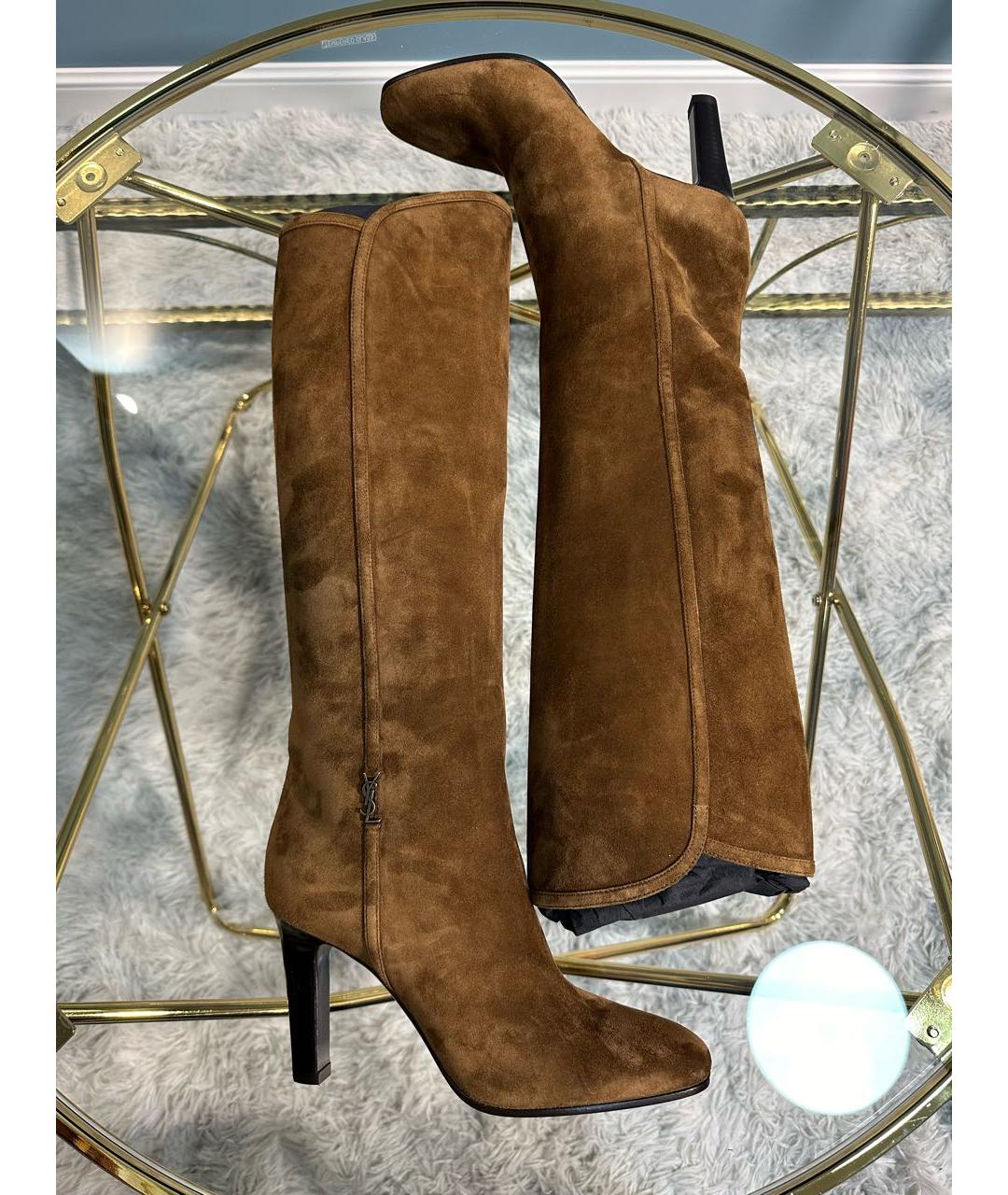 SAINT LAURENT Коричневые замшевые сапоги, фото 6