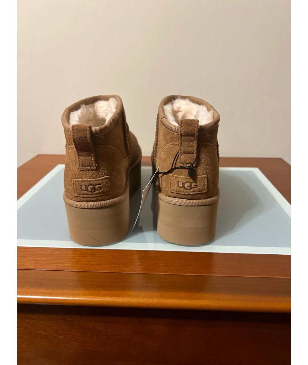 UGG AUSTRALIA Коричневые замшевые ботинки, фото 4