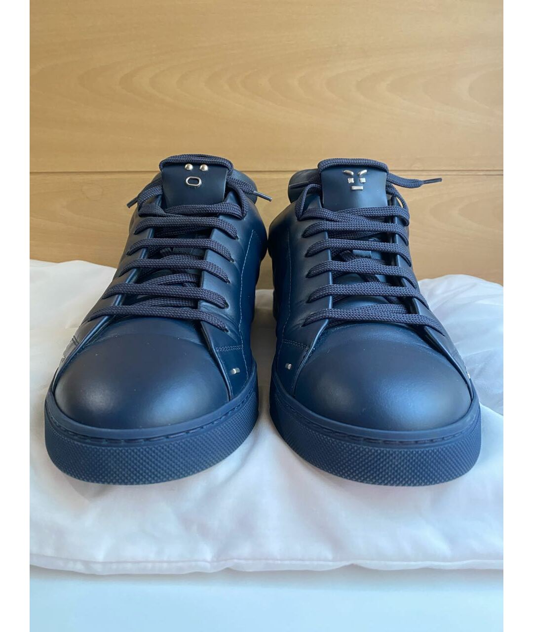 FENDI Синие кожаные низкие кроссовки / кеды, фото 2