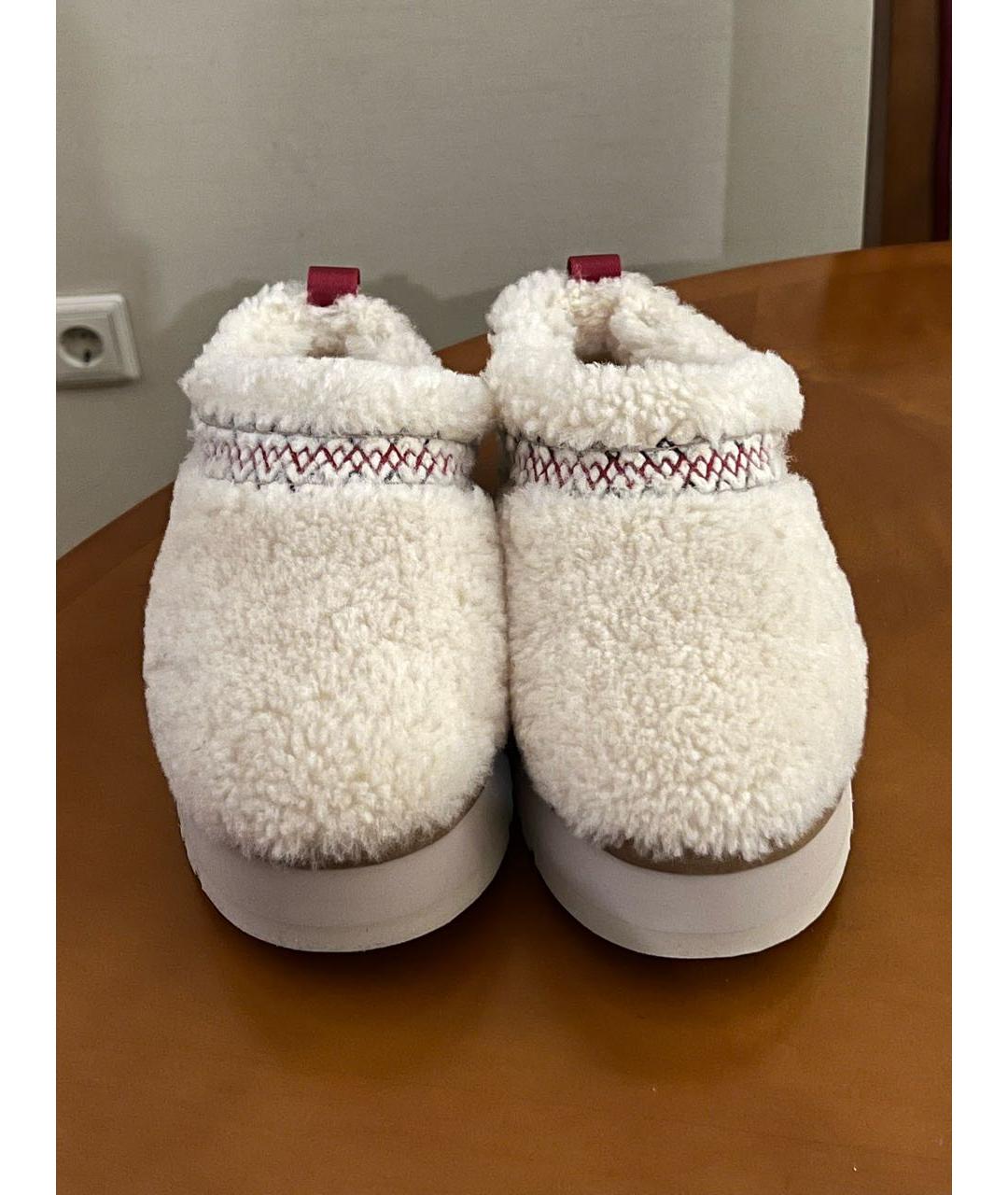 UGG AUSTRALIA Белые мюли, фото 2