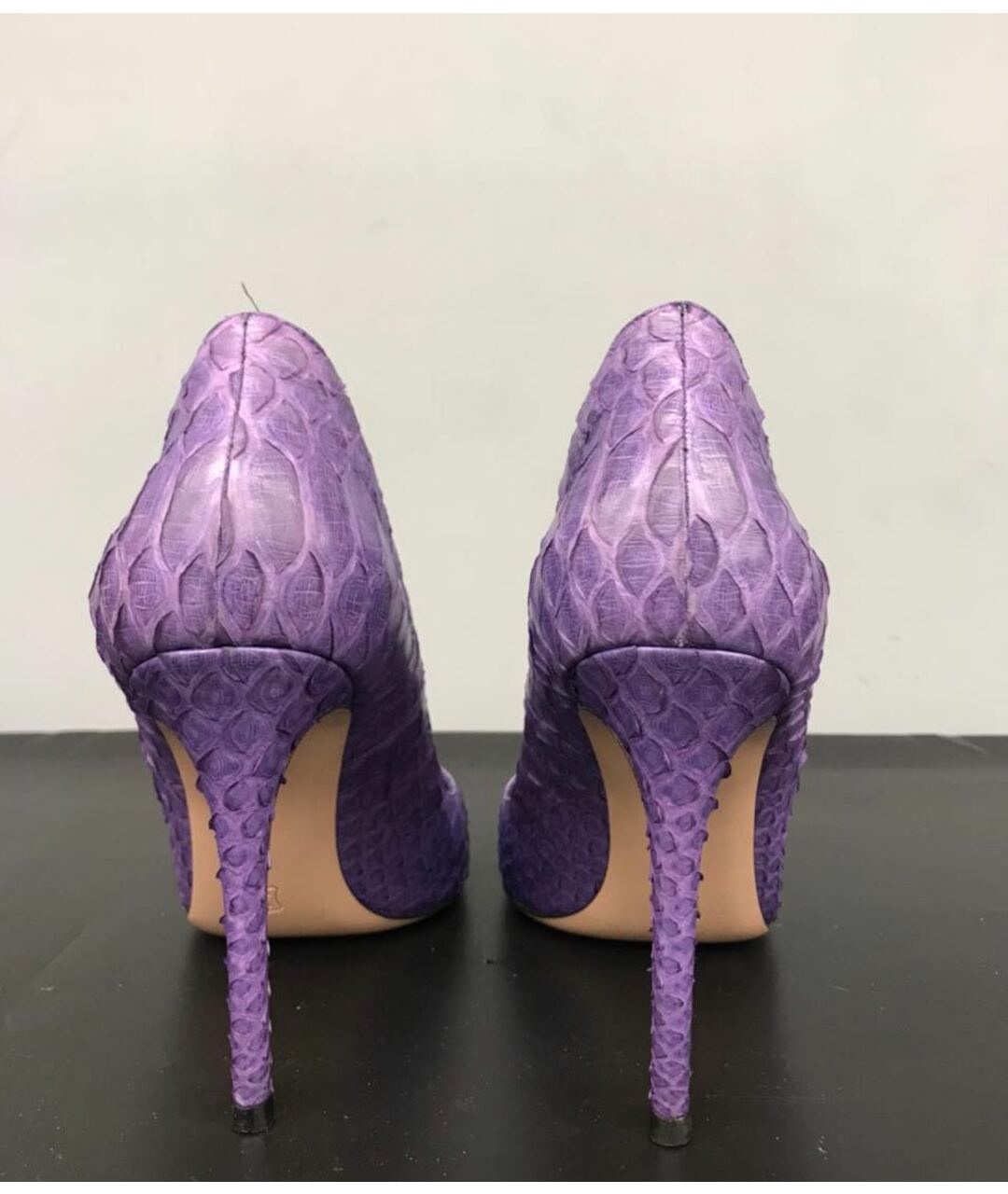 GIANVITO ROSSI Фиолетовые туфли из экзотической кожи, фото 3