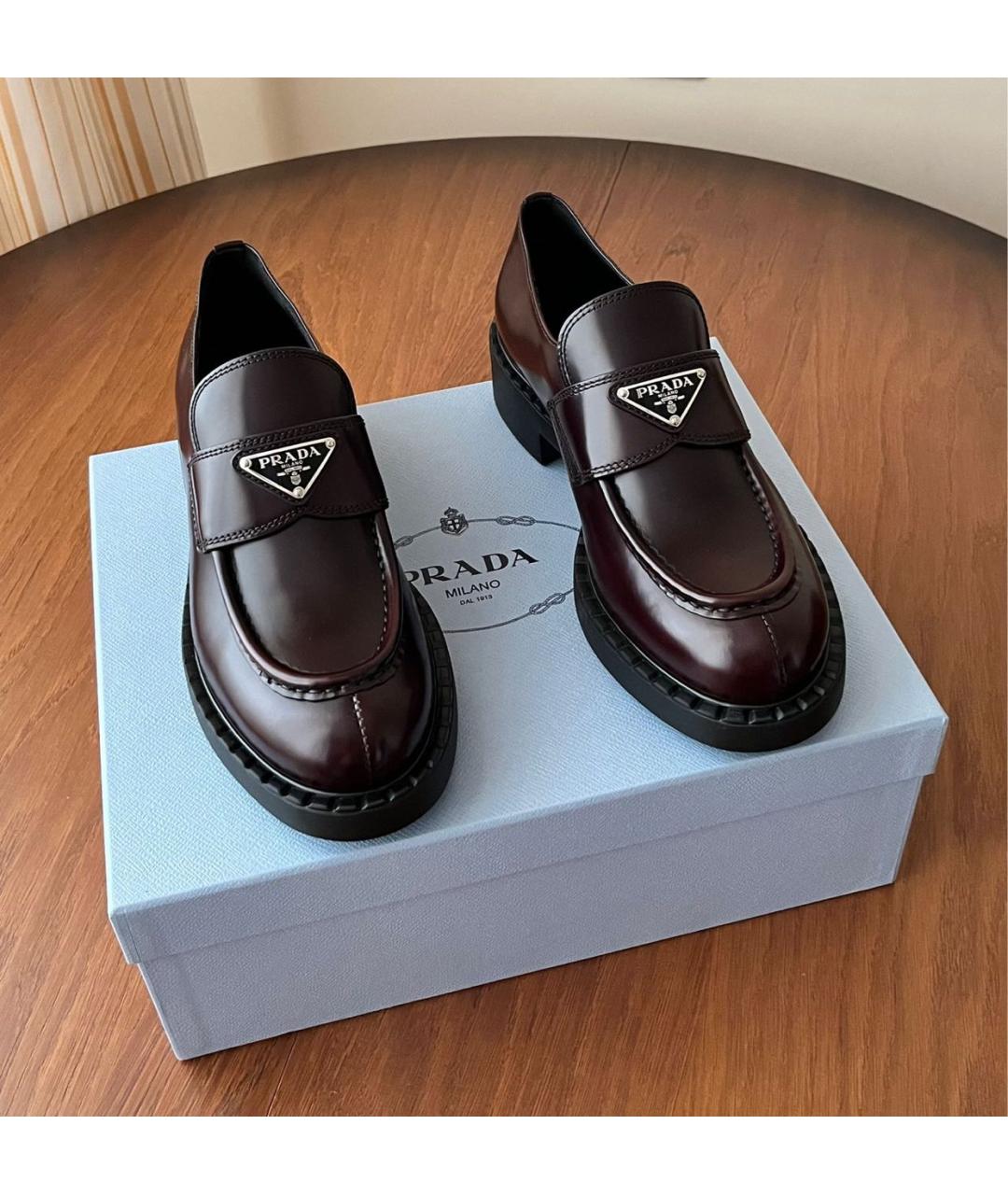 PRADA Бордовые кожаные лоферы, фото 2