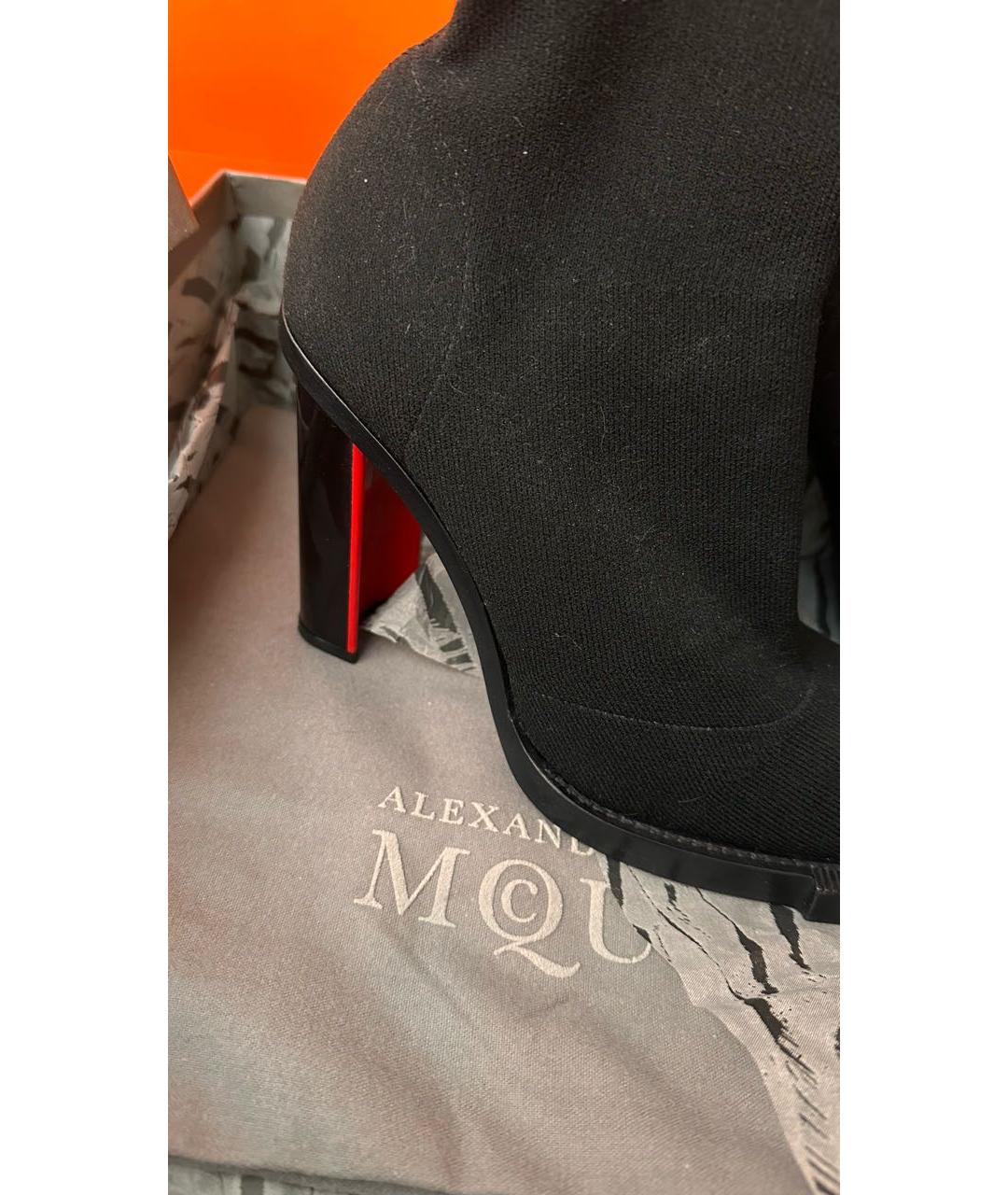 MCQ ALEXANDER MCQUEEN Черные текстильные ботильоны, фото 5