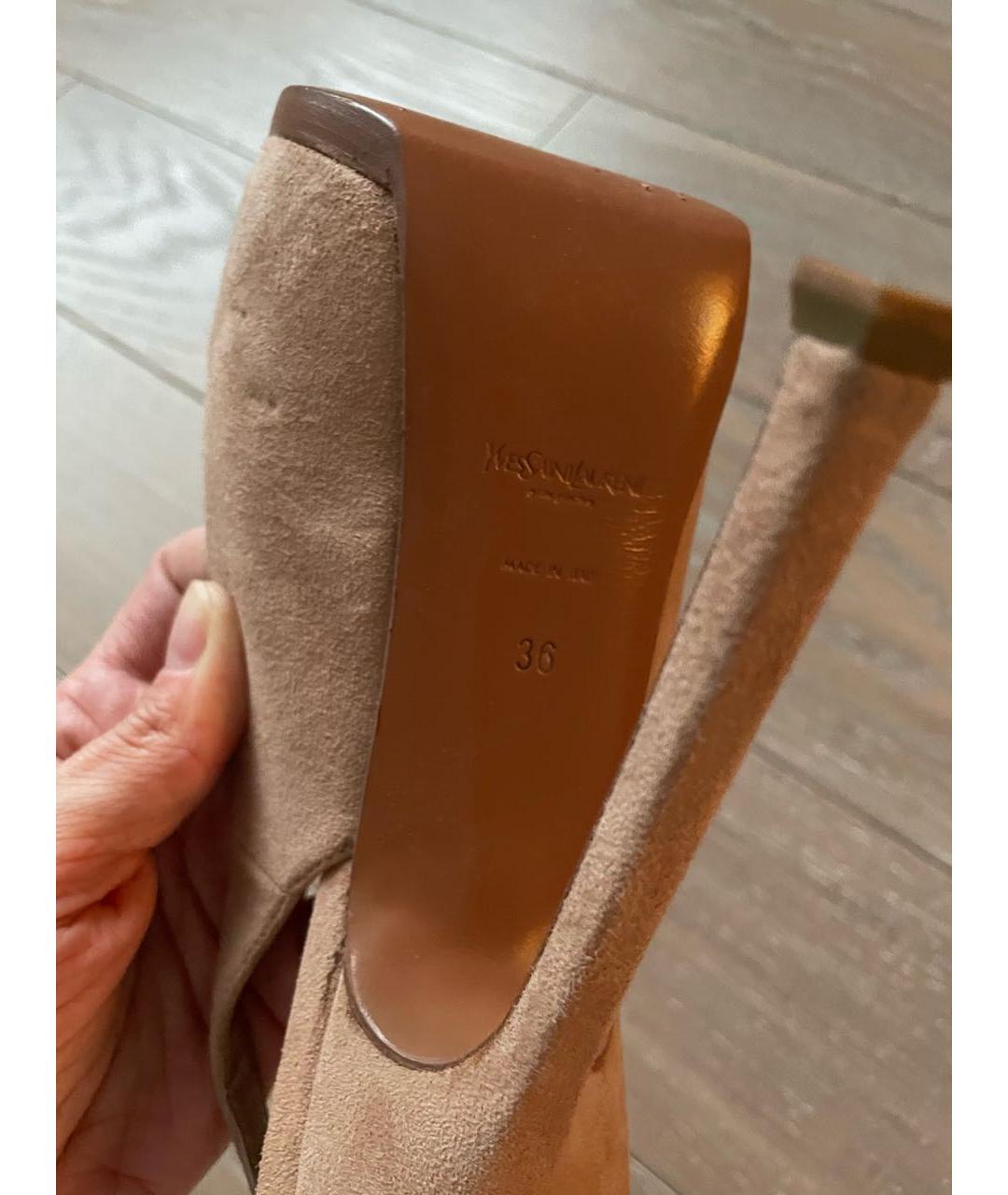 SAINT LAURENT Бежевые замшевые босоножки, фото 4