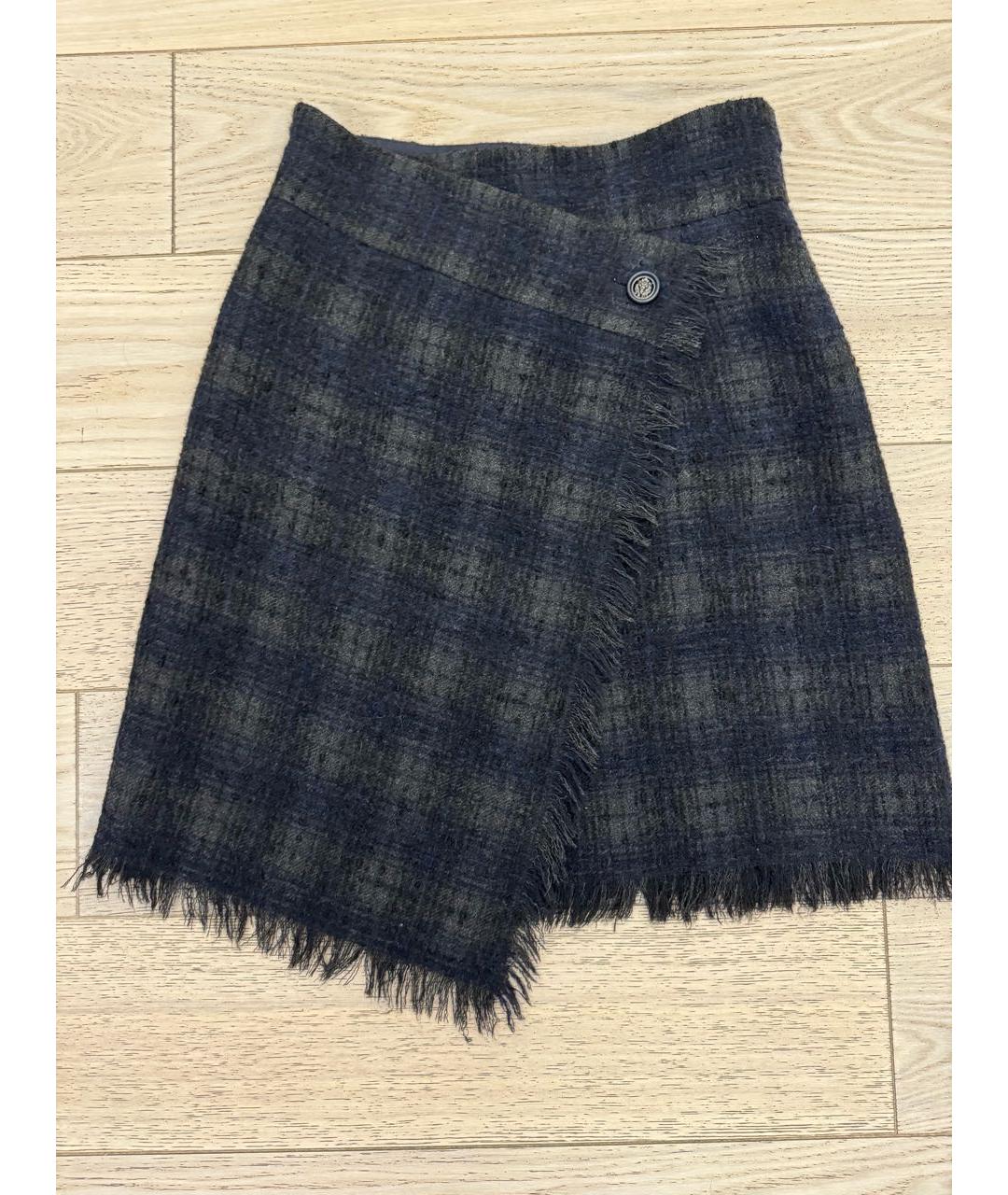 CHANEL Темно-синий твидовый костюм с юбками, фото 2