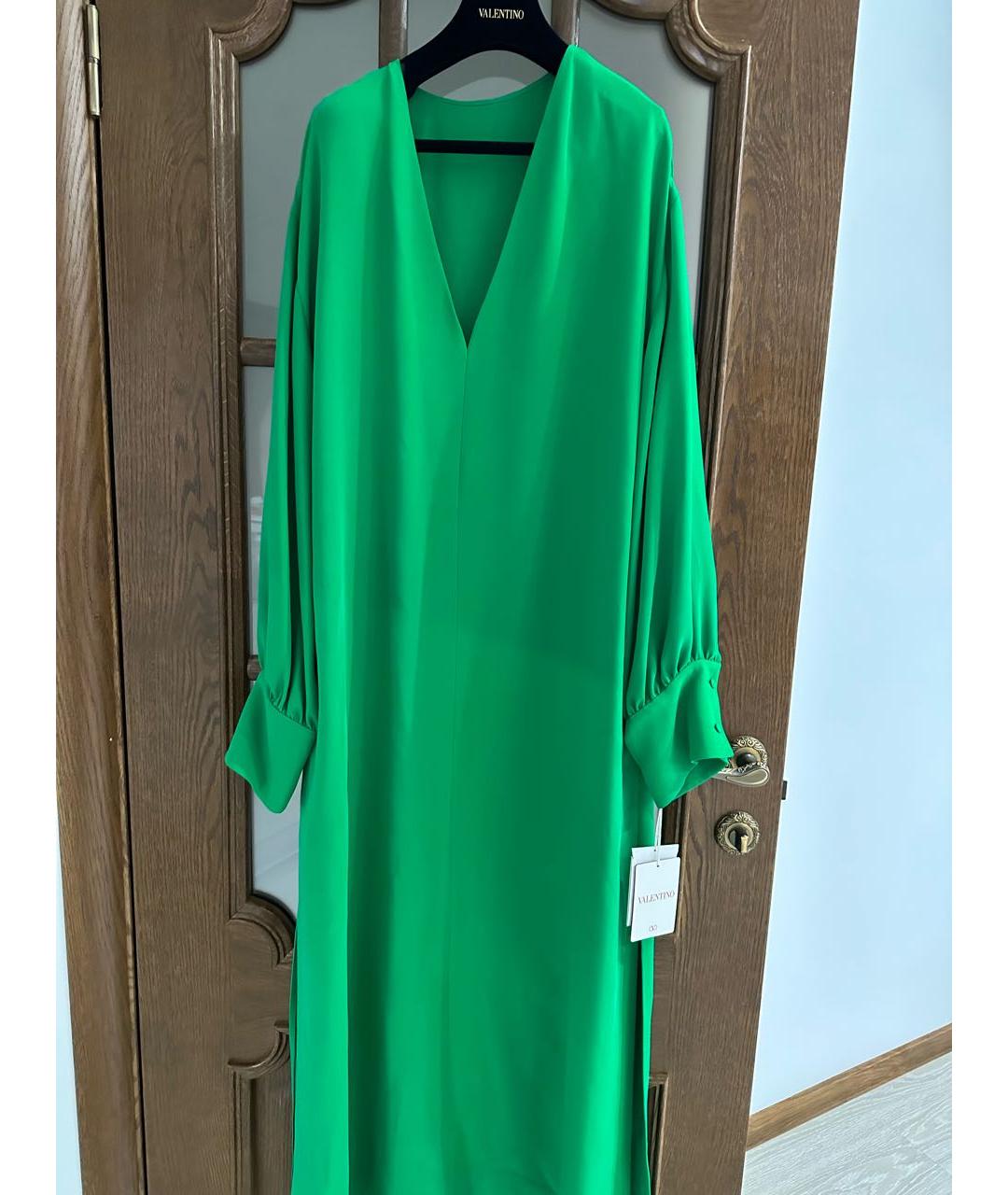 VALENTINO Зеленые шелковое повседневное платье, фото 2