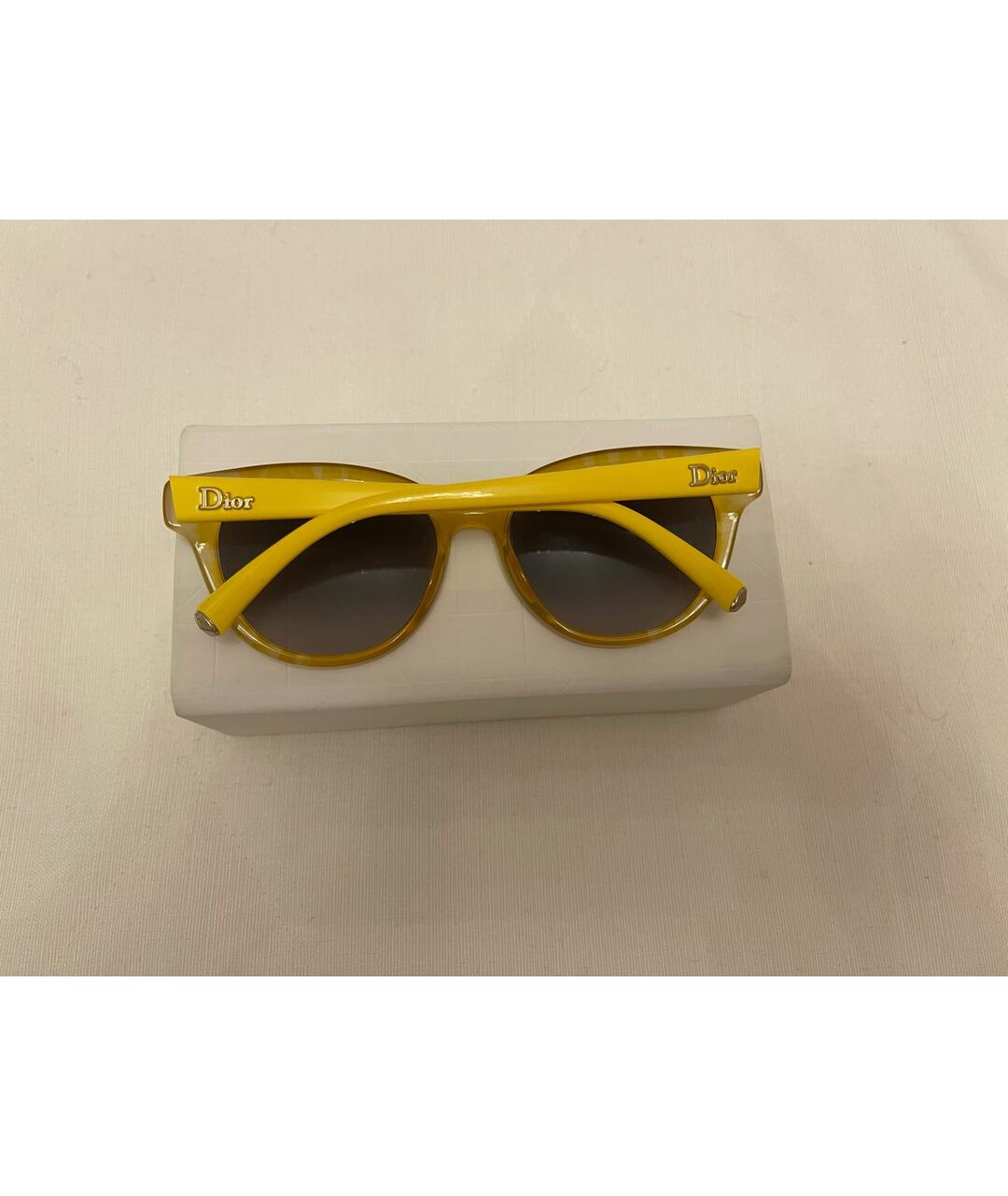 CHRISTIAN DIOR PRE-OWNED Желтые пластиковые солнцезащитные очки, фото 2