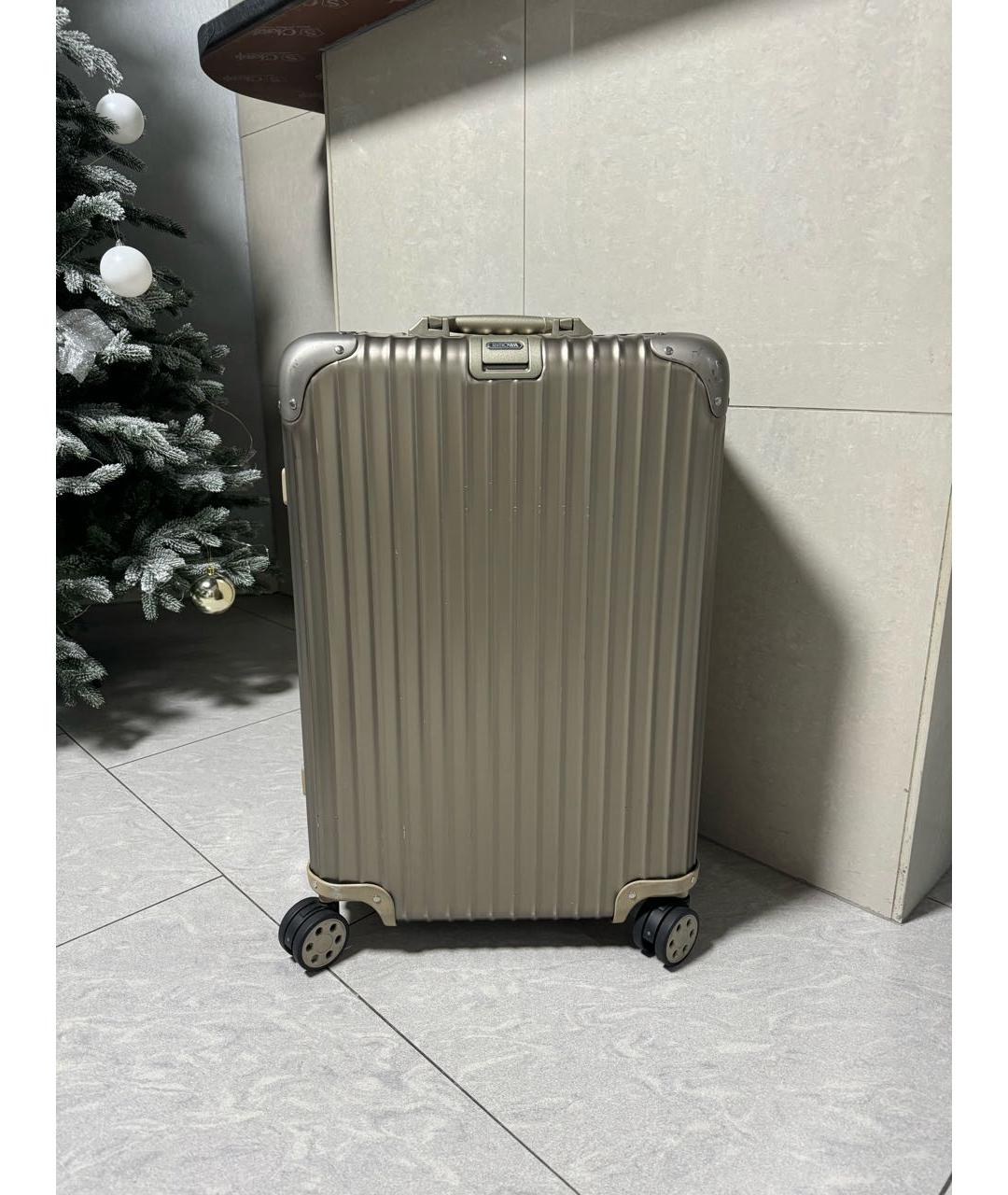 Rimowa Золотой чемодан, фото 9
