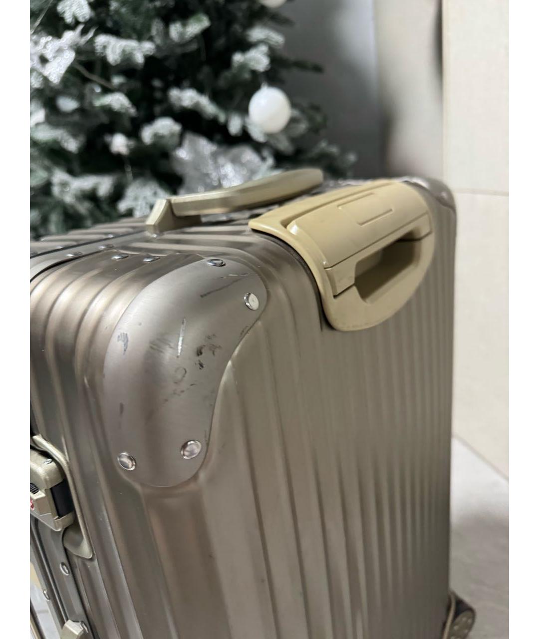 Rimowa Золотой чемодан, фото 6