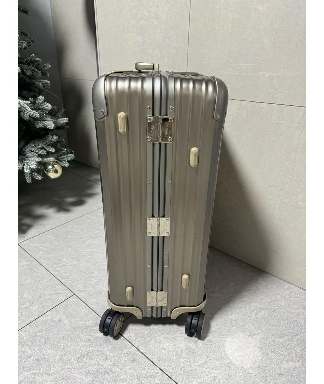 Rimowa Золотой чемодан, фото 2