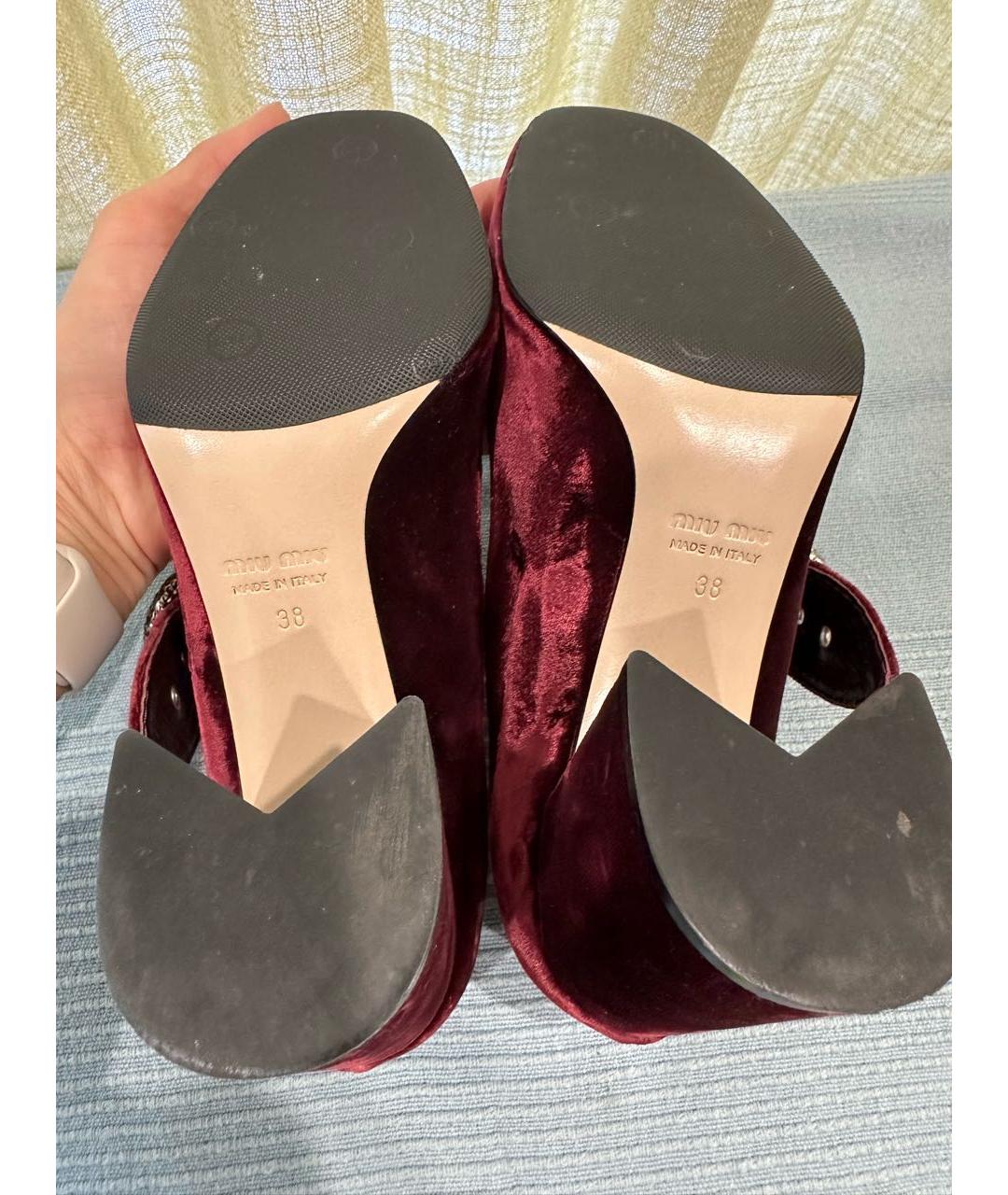 MIU MIU Бордовые бархатные туфли, фото 7
