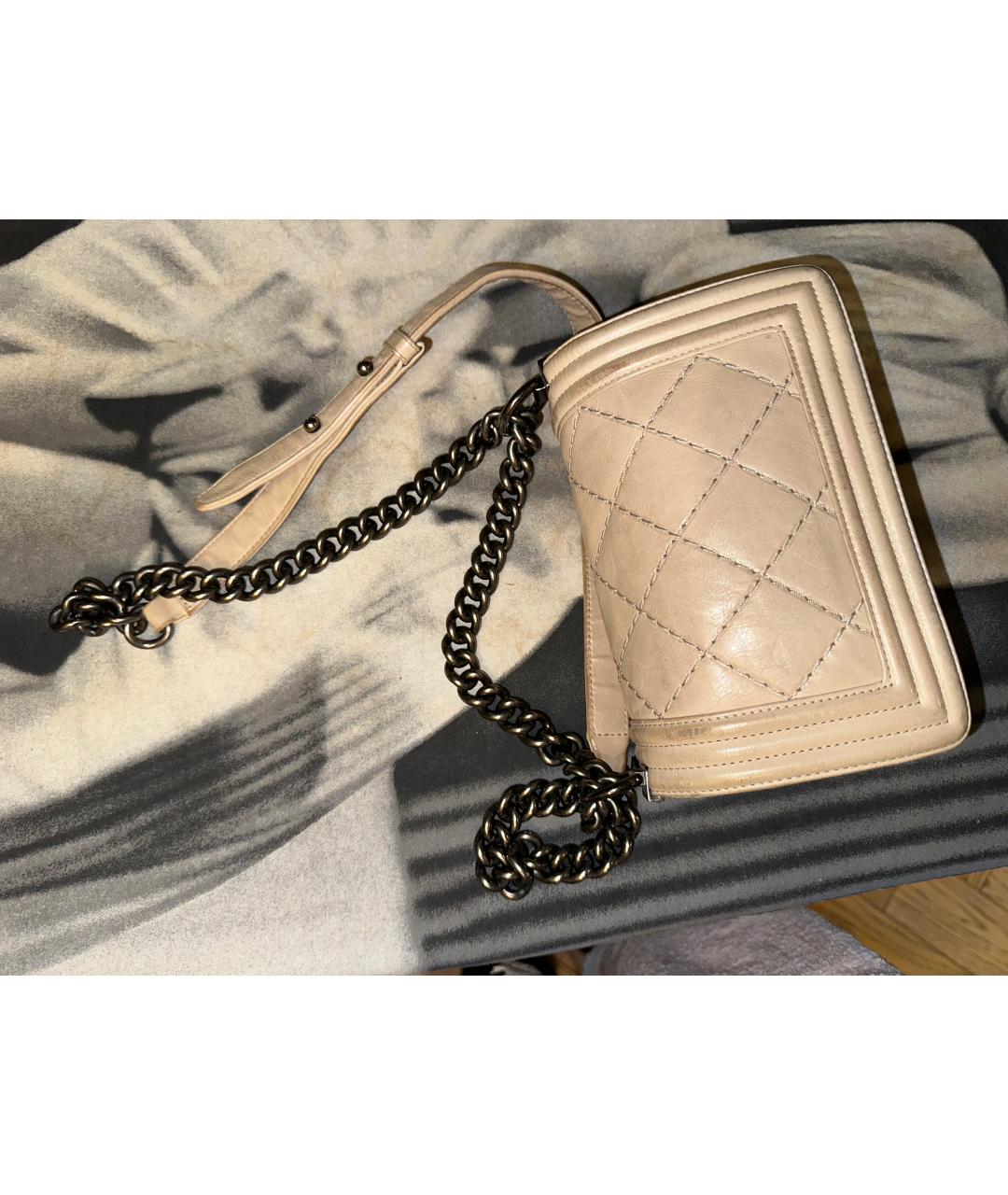 CHANEL Бежевая кожаная сумка через плечо, фото 2