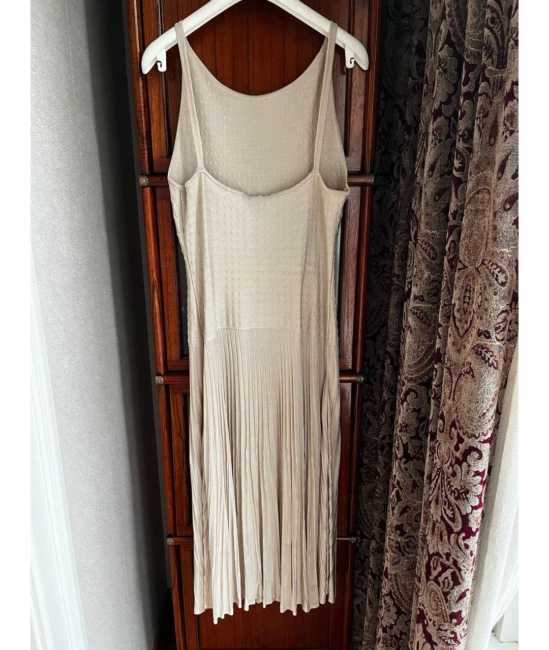 CHANEL PRE-OWNED Бежевое шерстяное повседневное платье, фото 2