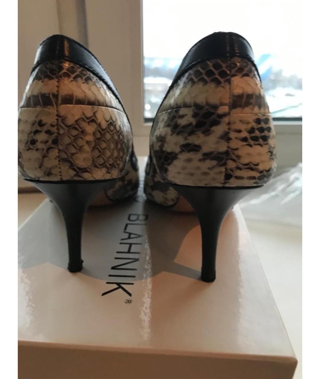 MANOLO BLAHNIK Мульти туфли из экзотической кожи, фото 7