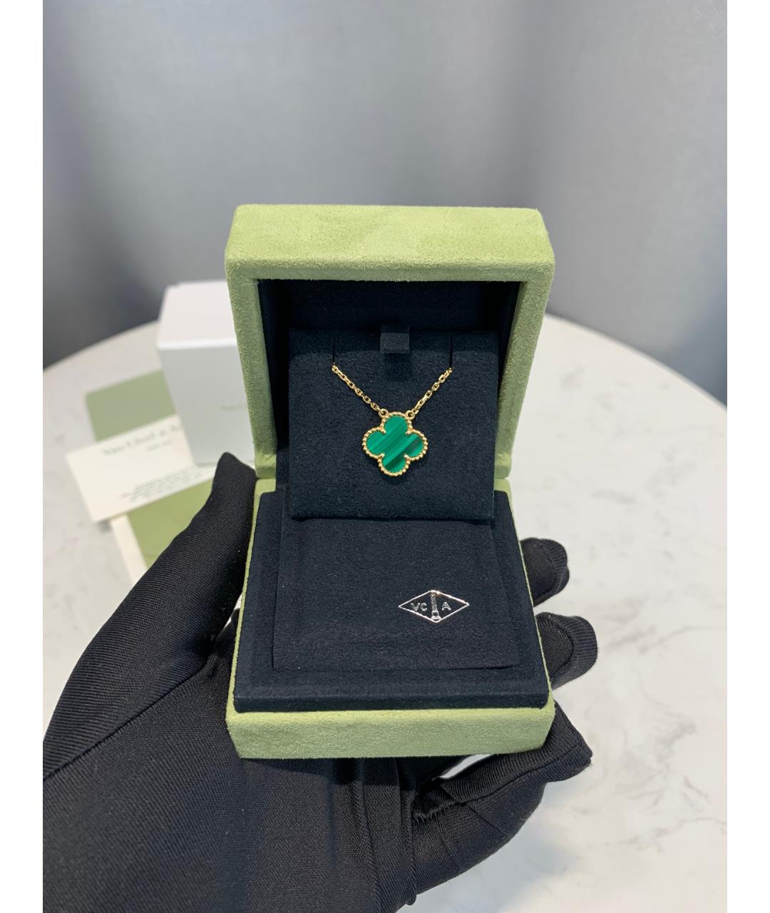 VAN CLEEF & ARPELS Зеленые колье из желтого золота, фото 4