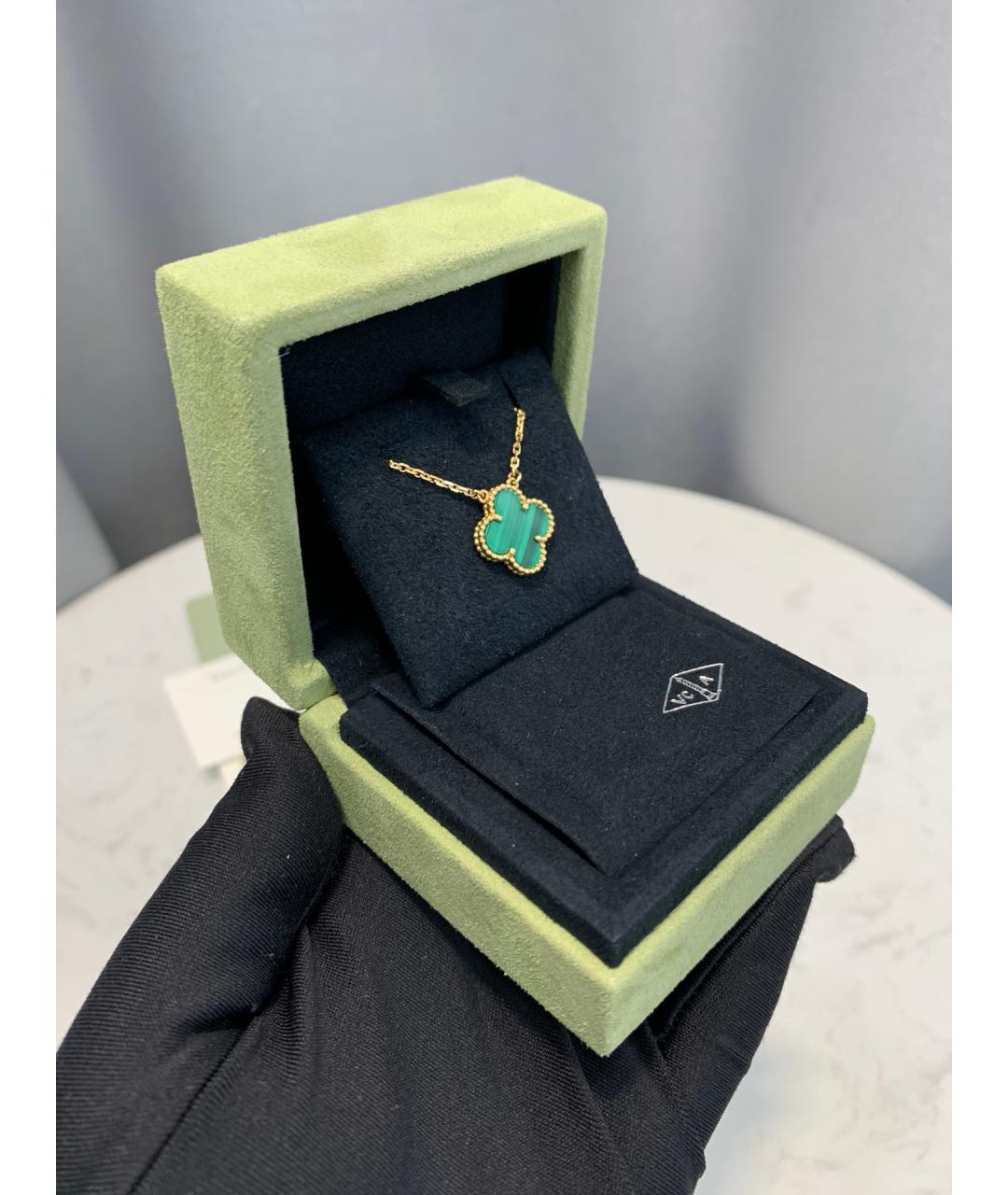 VAN CLEEF & ARPELS Зеленые колье из желтого золота, фото 6