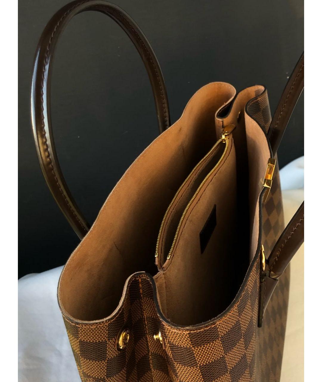 LOUIS VUITTON Коричневая сумка с короткими ручками из искусственной кожи, фото 4
