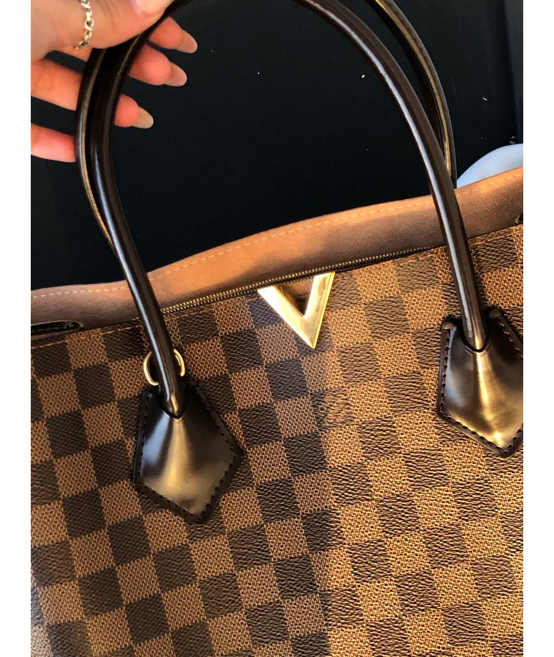 LOUIS VUITTON Коричневая сумка с короткими ручками из искусственной кожи, фото 5