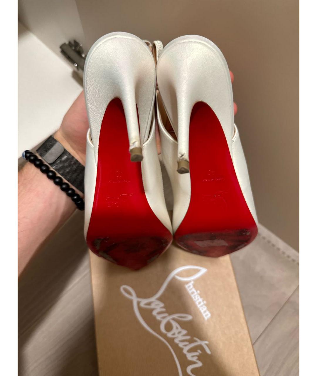 CHRISTIAN LOUBOUTIN Белые кожаные босоножки, фото 4