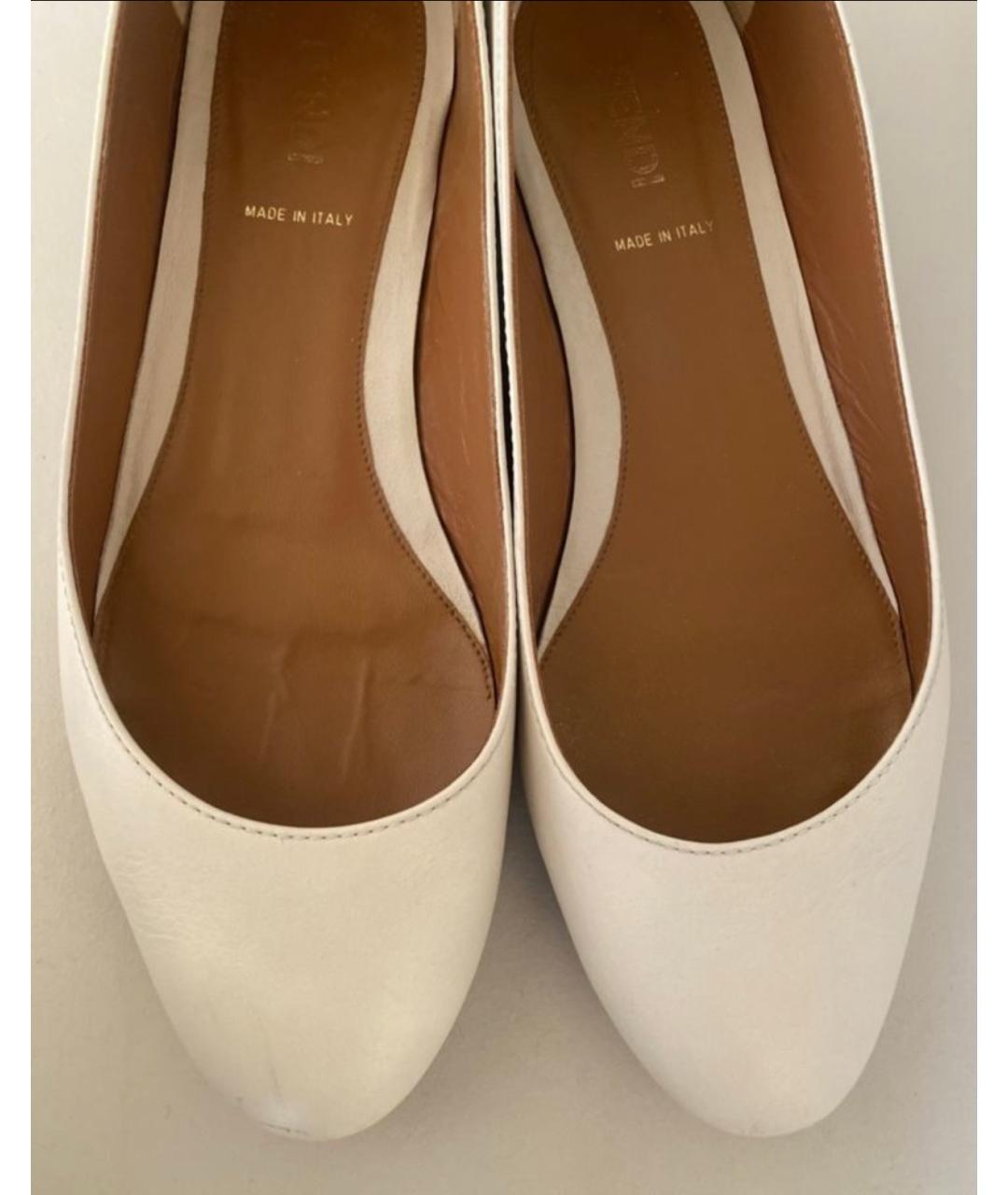 FENDI Белые кожаные туфли, фото 2