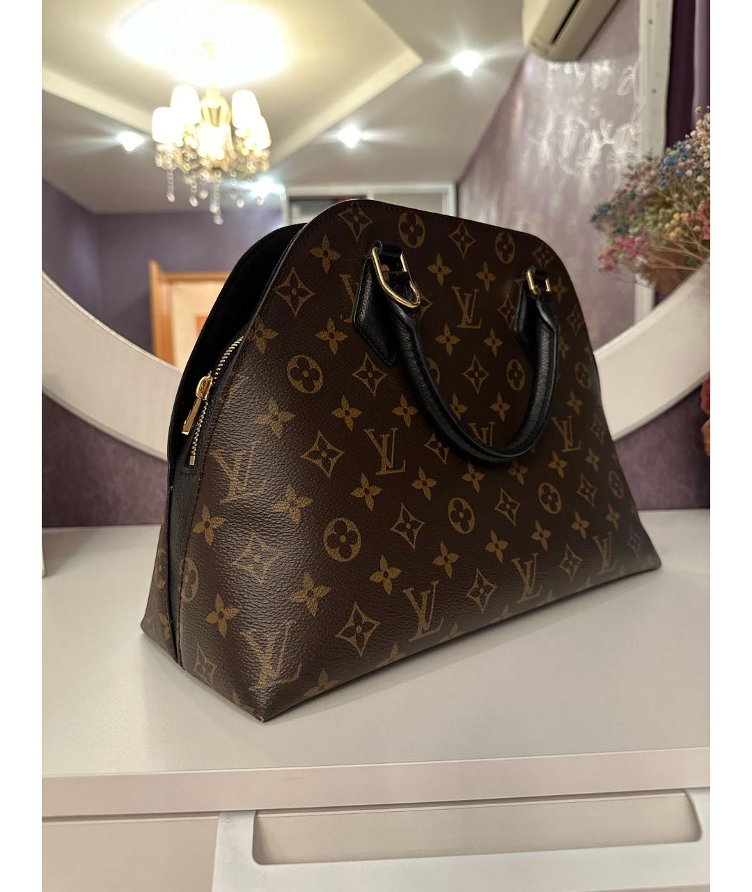 LOUIS VUITTON Коричневая кожаная сумка с короткими ручками, фото 2