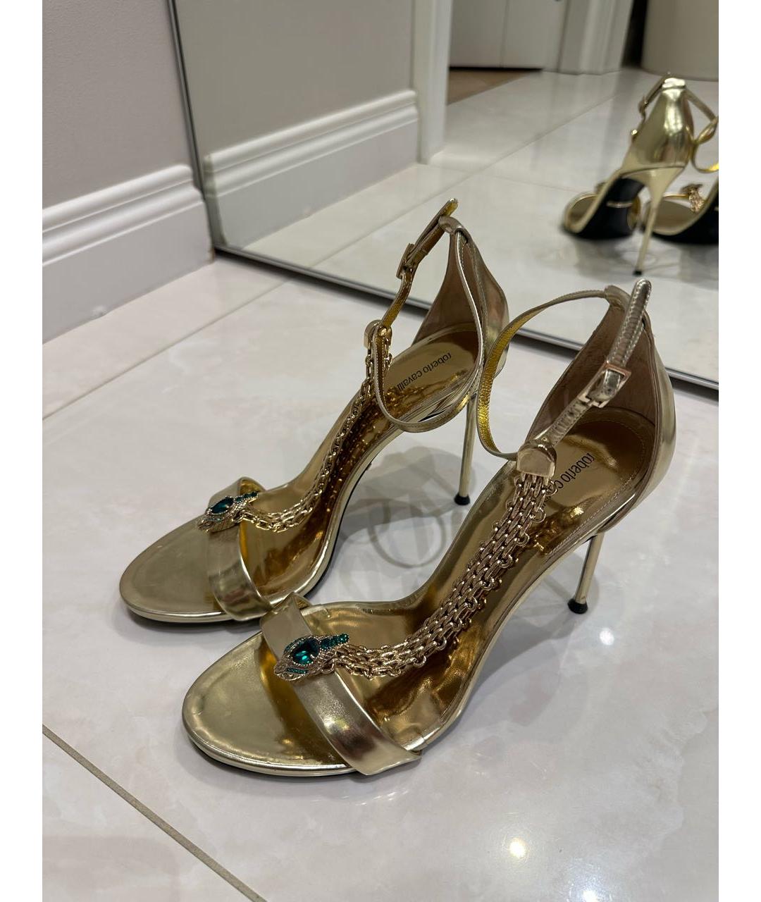 ROBERTO CAVALLI Золотые кожаные босоножки, фото 4