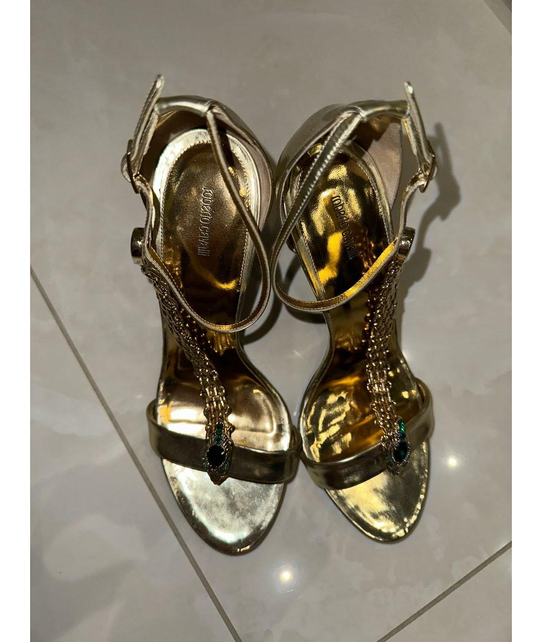 ROBERTO CAVALLI Золотые кожаные босоножки, фото 3