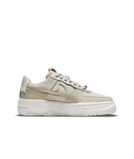 NIKE Кроссовки