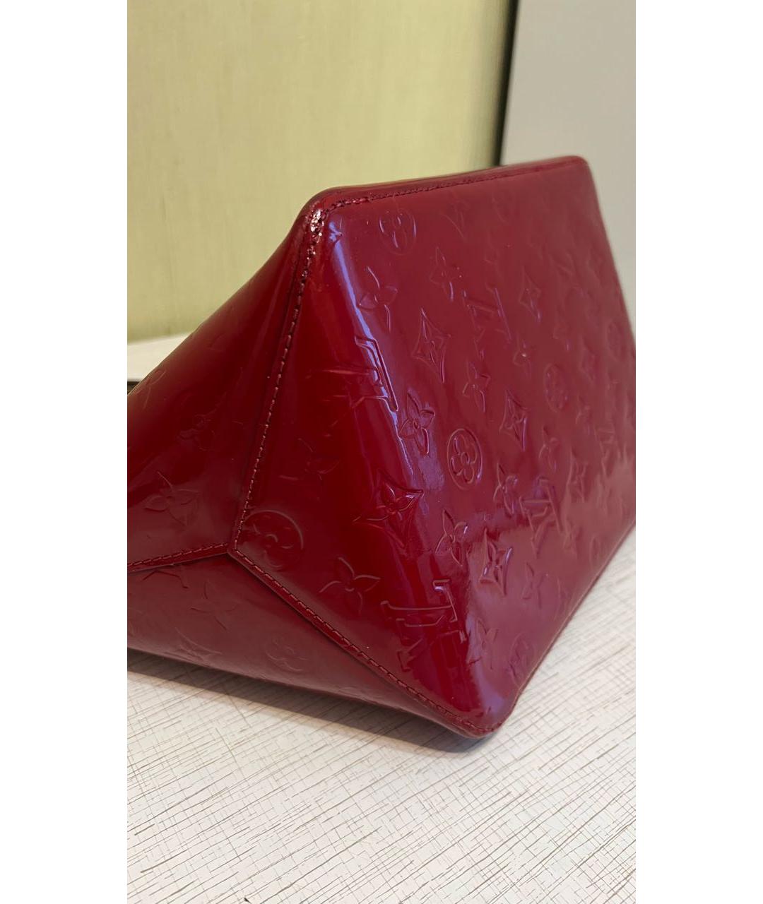 LOUIS VUITTON Красная сумка с короткими ручками из лакированной кожи, фото 8