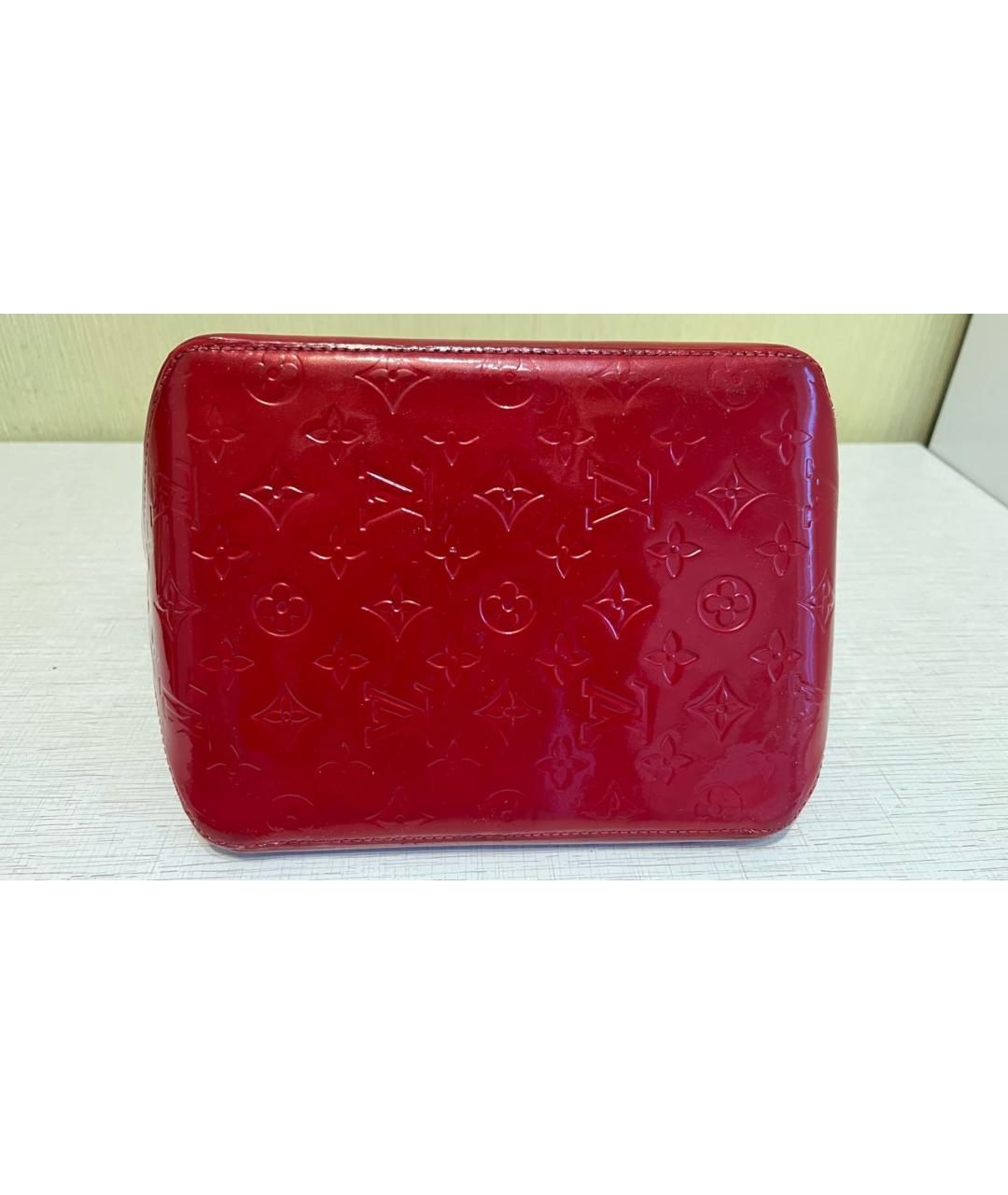 LOUIS VUITTON Красная сумка с короткими ручками из лакированной кожи, фото 6