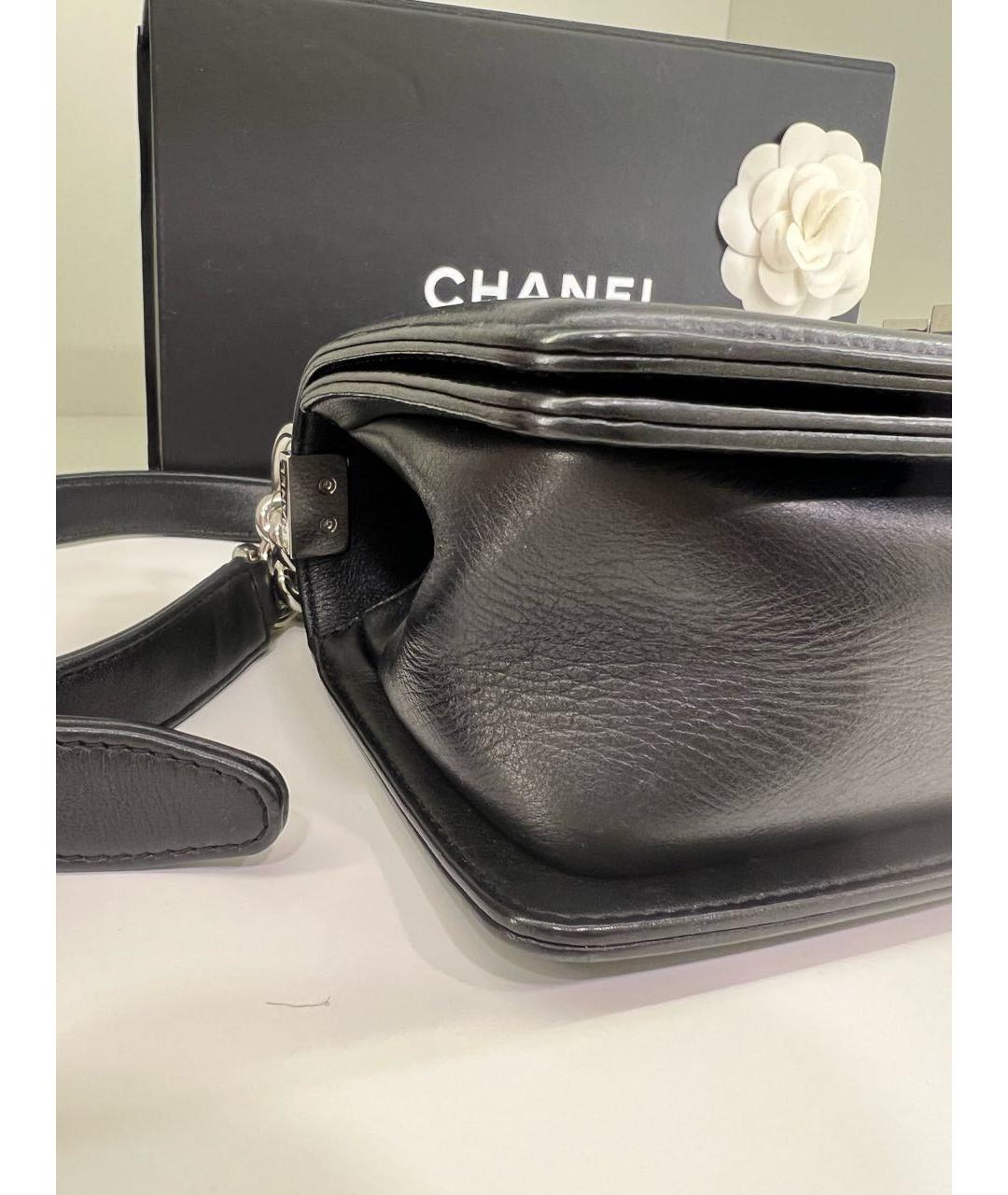 CHANEL PRE-OWNED Черная кожаная сумка через плечо, фото 5