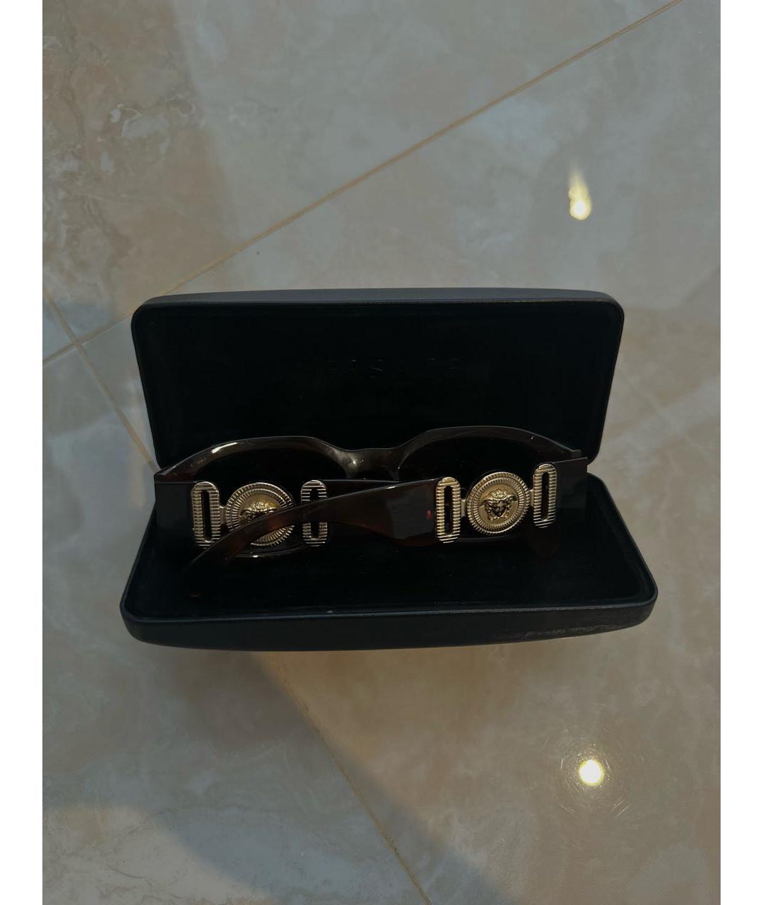 VERSUS VERSACE Коричневые пластиковые солнцезащитные очки, фото 4