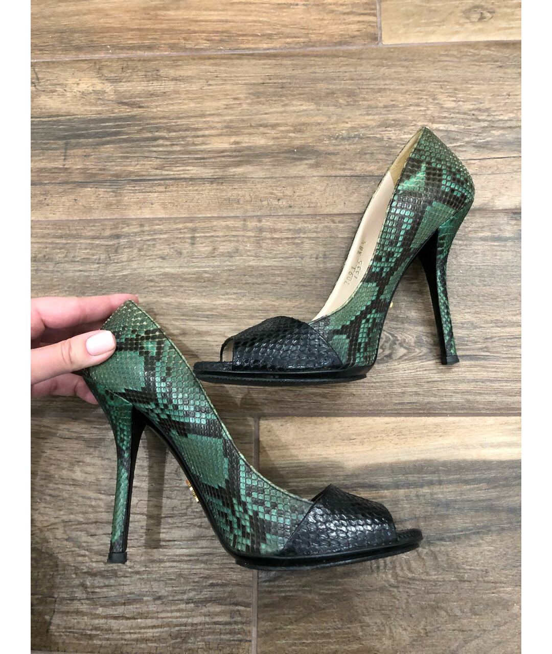 PRADA Зеленые туфли из экзотической кожи, фото 6