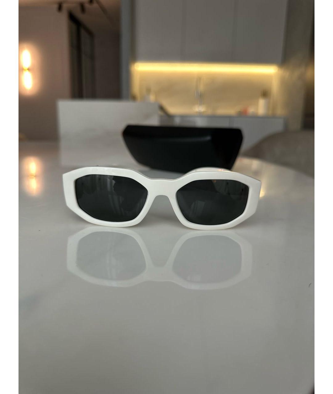 VERSACE Белые пластиковые солнцезащитные очки, фото 6